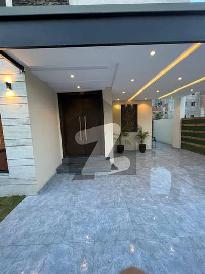 10 Marla Slightly Used House For Rent In Dha Phase 5 Prime Location