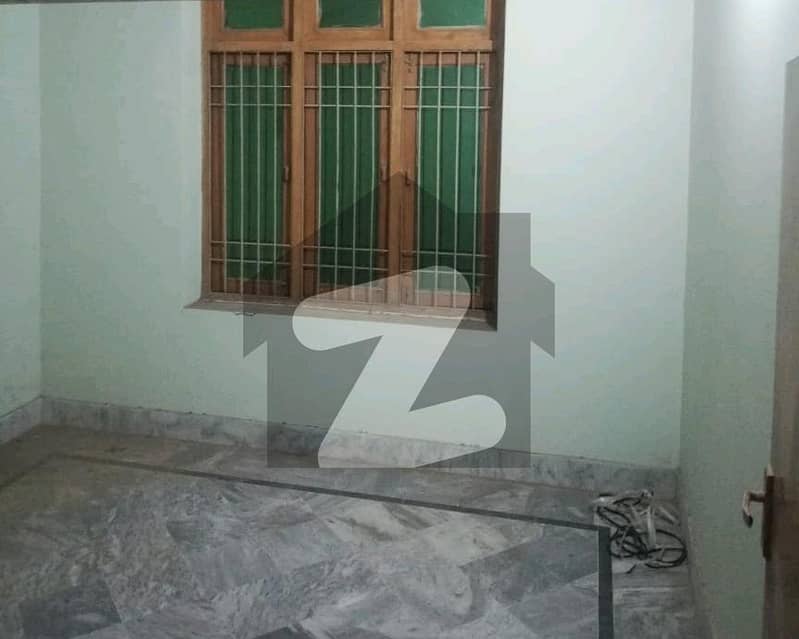 2.5 Marla House Available For sale In Mannan Town