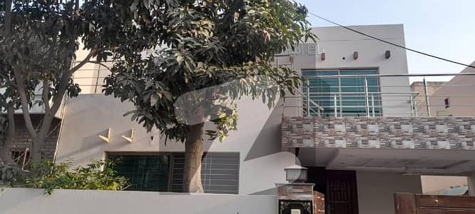 "SALE SALE SALE" HOT LOCATION House For Sale In DHA Phase 4 Block EE Near To Park In Reasonable Price
