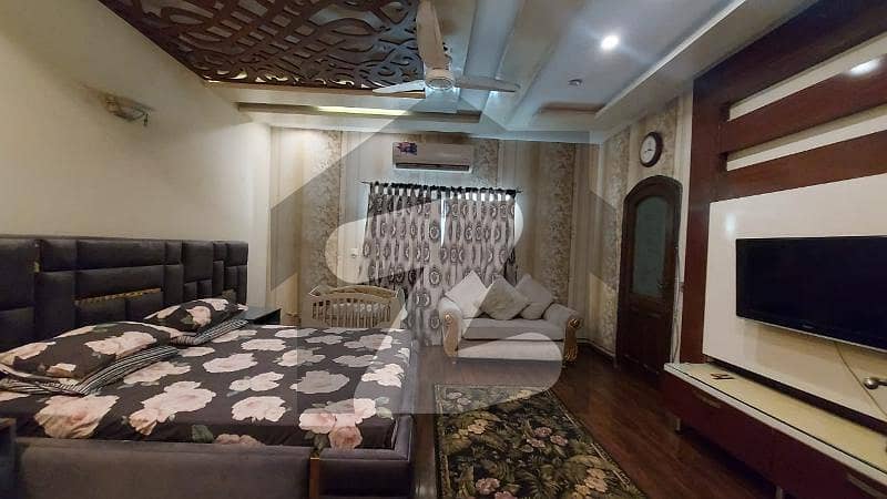 ڈی ایچ اے فیز 4 ڈیفنس (ڈی ایچ اے) لاہور میں 3 کمروں کا 1 کنال بالائی پورشن 1.5 لاکھ میں کرایہ پر دستیاب ہے۔