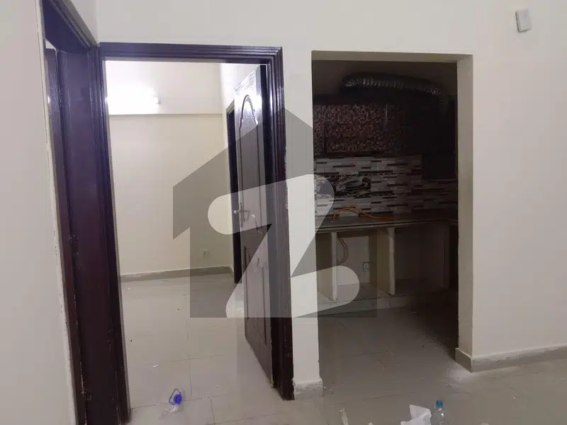 Centrally Located Flat Available In North Karachi - Sector 11c For Rent