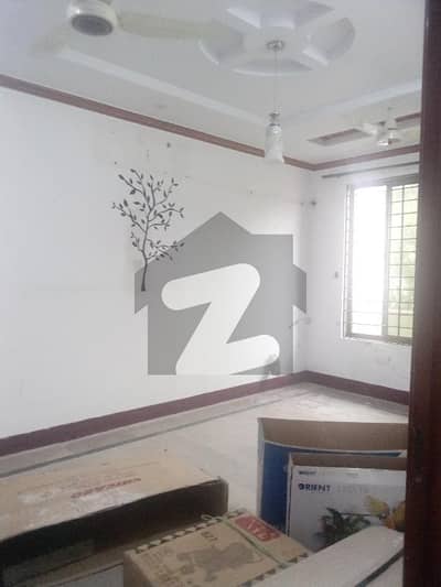 25*40 4 Marla upper portion Available For Rent Good location