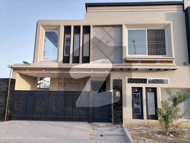 Corner House For sale Situated In Citi Housing Society - Block A Extension