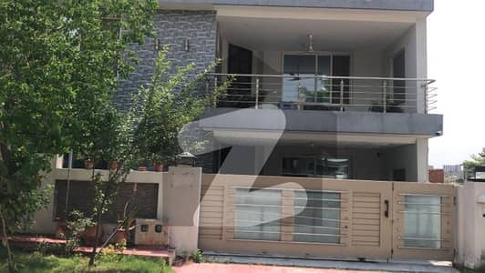 3 Bed Ground portion Available For rent In Bahria Town Phase 8 Block G Islamabad