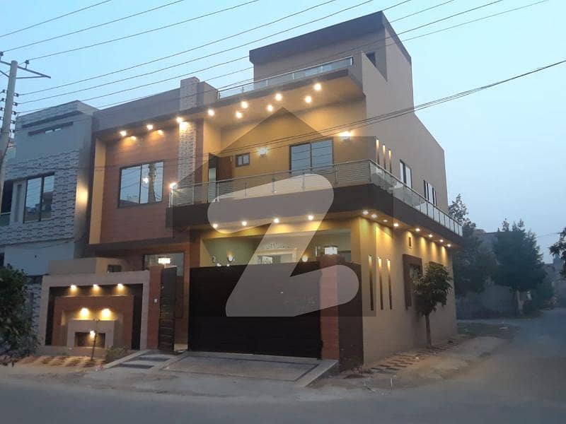 7 Marla Corner VIP House Available For Rent Very Near To Main Road, Masjid, & Park