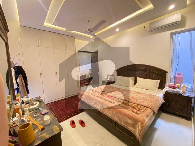 شاہ اللہ دتہ اسلام آباد میں 5 کمروں کا 10 مرلہ مکان 4.4 کروڑ میں برائے فروخت۔