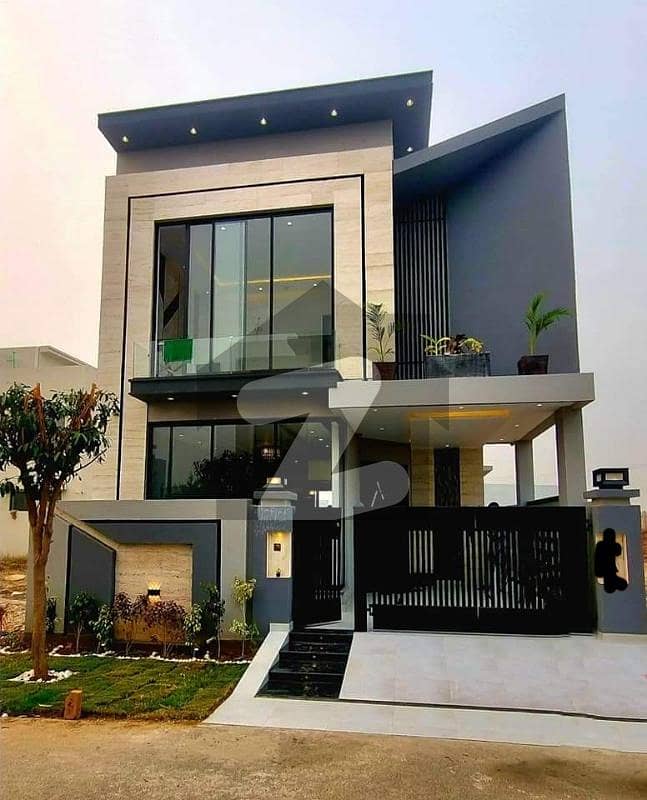 5 Marla Brand New Modern Design House Available For Rent In Dha Top Location
