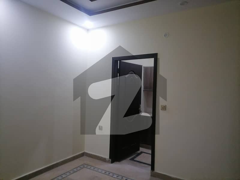 6.5 Marla Lower Portion In Sultan Town For rent At Good Location