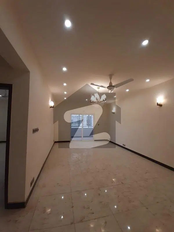 Metro Twin Tower 3 Bed Dd Flat For Sale