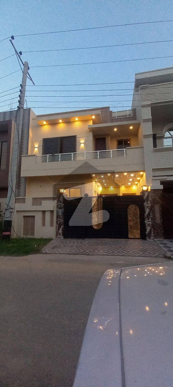 Buy your ideal 5 Marla House in a prime location of Gujranwala