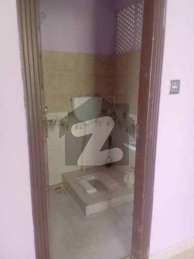 گلگشت کالونی ملتان میں 2 کمروں کا 4 مرلہ مکان 77.0 لاکھ میں برائے فروخت۔