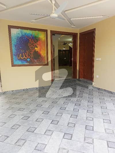 10 Marla House for Rent in Bahria town Phase 5
