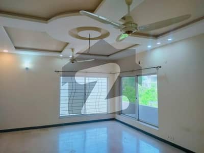 Beautifull Used House For Rent Available In Dha Phase 2