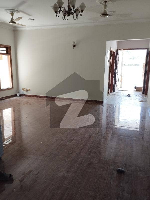 500 Yards Bungalow For Rent Near Park And Easy Approach to Commercial And main road 500 Yards Bungalow For Rent Near Park And Easy Approach to Commercial And main road