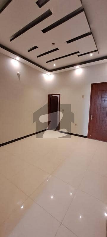 Outstanding Bungalow for Rent - 1000 yards vip location for office use