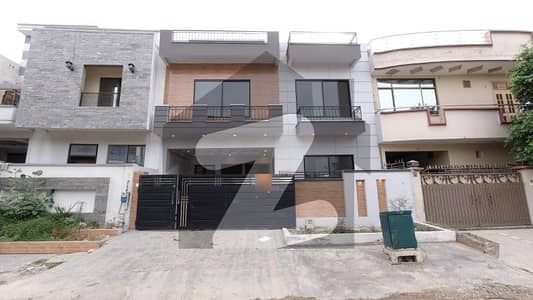 1800 Square Feet House Is Available For sale In F-17/2