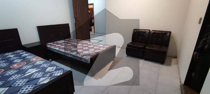 خدا بخش کالونی - بلاک سی خدا بخش کالونی کینٹ لاہور میں 1 کمرے کا 1 کنال کمرہ 25 ہزار میں کرایہ پر دستیاب ہے۔