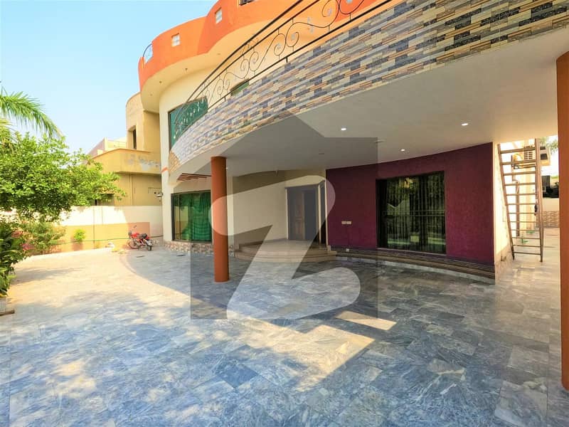 Avail Yourself A Great 1 Kanal House In Valencia - Block E