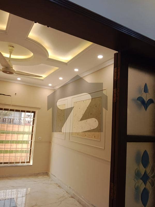 ایل ڈی اے ایوینیو ۔ بلاک ایچ ایل ڈی اے ایوینیو لاہور میں 4 کمروں کا 1 کنال بالائی پورشن 50 ہزار میں کرایہ پر دستیاب ہے۔