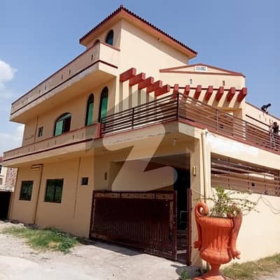 1 Kanal Corner House For Rent