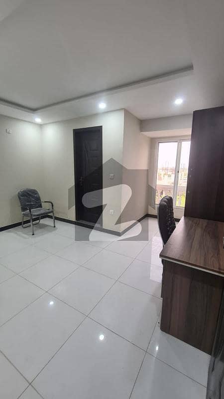 631 sqft apartment 1 bed attach bath sitting area for sale