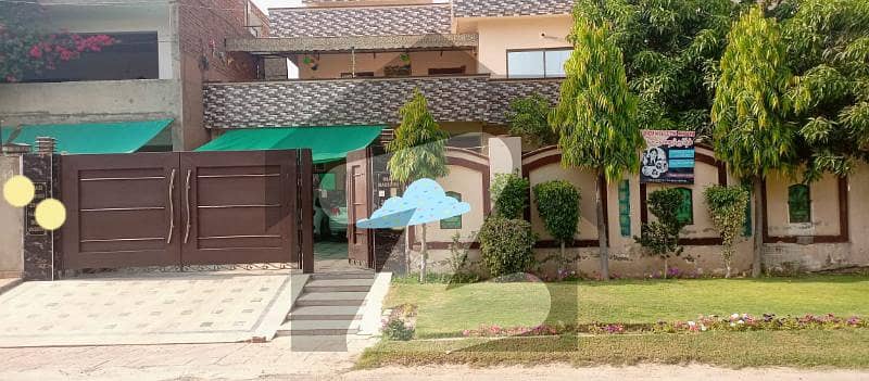 20 MARLA PRIME LOCATION HOUSE FOR SALE IN PGECHS PHASE 2 BLOCK D
