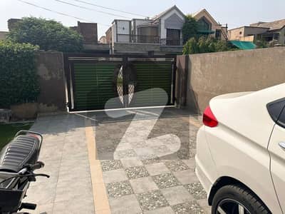 11 MARLA HOT LOCATION LUXARY HOUSE FOR SALE IN EDEN PLACES VILLAS LAHORE