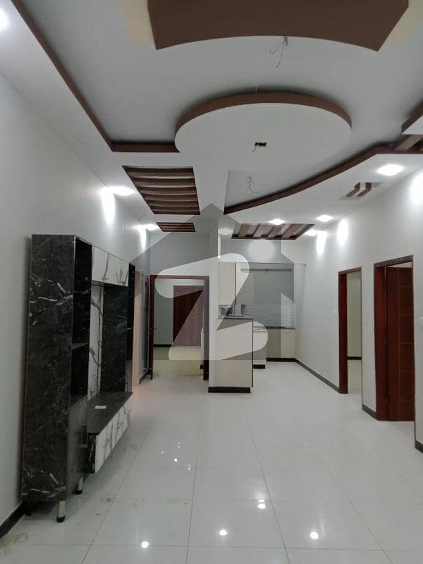 الہلال سوسائٹی کراچی میں 4 کمروں کا 9 مرلہ بالائی پورشن 2.7 کروڑ میں برائے فروخت۔
