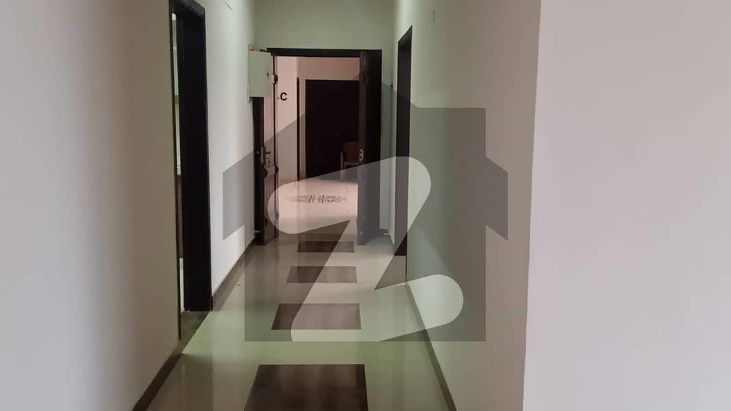Askari tower-2 3 bedrooms apartment available for rent