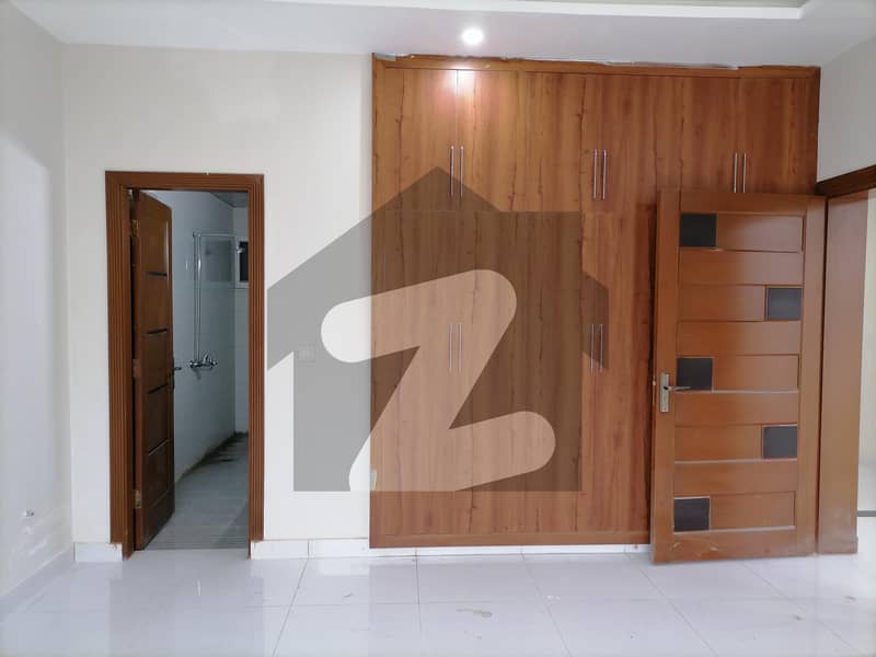 Flat Of 2100 Square Feet Is Available In Contemporary Neighborhood Of G-11