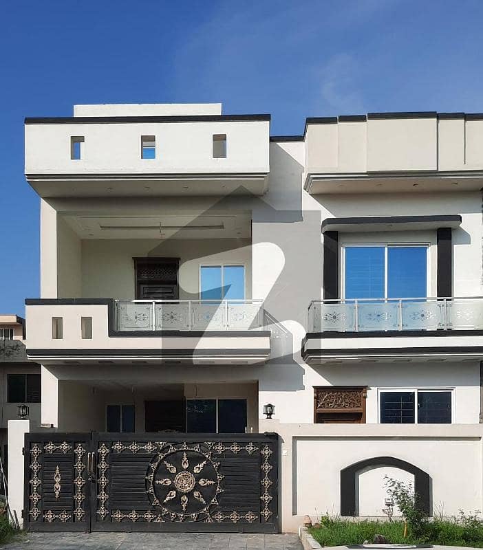 Beautiful brand new untouch 7 marla House for Sale in Khayabane kashmir