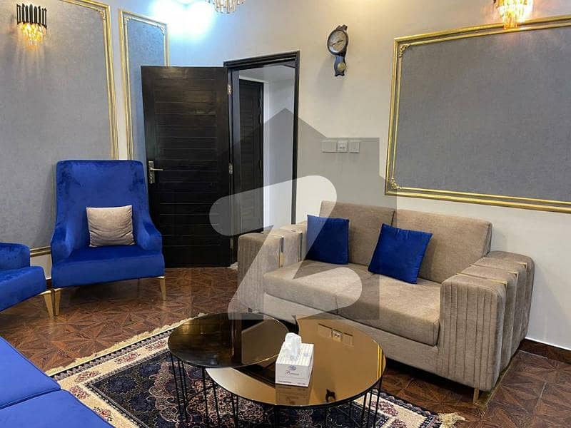 کلفٹن ۔ بلاک 4 کلفٹن کراچی میں 3 کمروں کا 10 مرلہ بالائی پورشن 3.25 کروڑ میں برائے فروخت۔