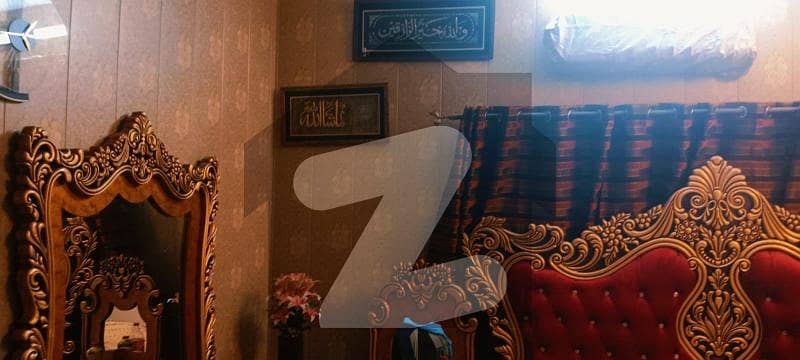 والٹن روڈ لاہور میں 6 کمروں کا 6 مرلہ مکان 1.6 کروڑ میں برائے فروخت۔