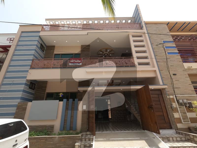 سادی ٹاؤن - بلاک 4 سعدی ٹاؤن,سکیم 33,کراچی میں 6 کمروں کا 10 مرلہ مکان 4.3 کروڑ میں برائے فروخت۔