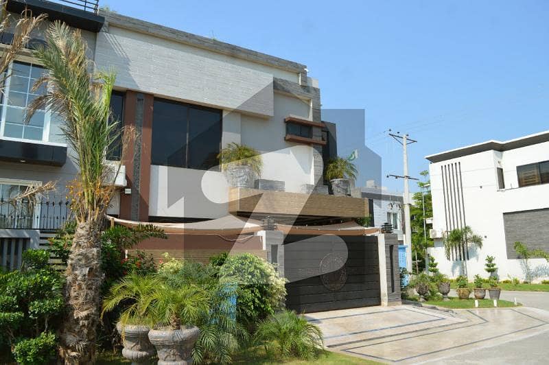 10 Marla House For Sale Paragon City Beautiful House Good Construction