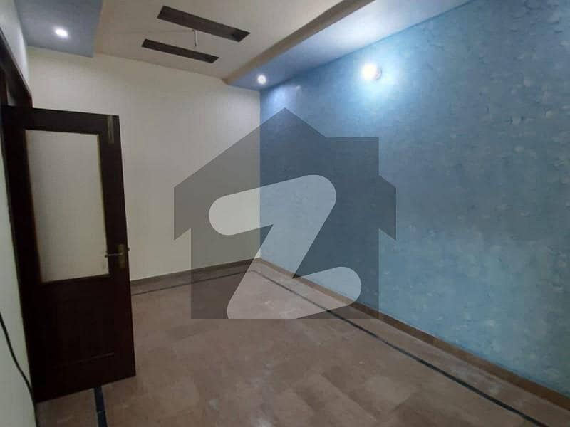 House Of 7 Marla In Madina Town For rent