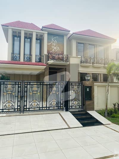 20 Marla Modern House's Portion For Rent In DHA