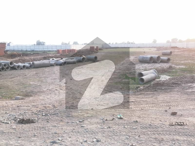 In Upper Chenab Canal Commercial Plot Sized 3 Marla For sale