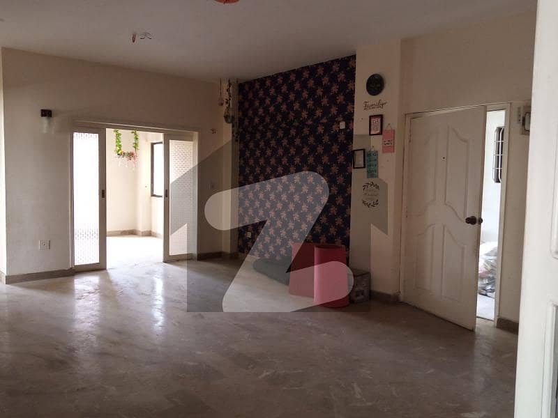 3 Bed D. D. 1350 Square Feet Apartment For Sale On Main Shahrah-e-faisal