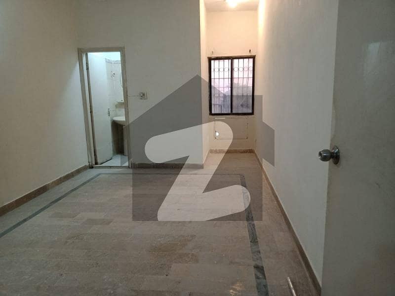 1000 Yards Bungalow For Sale in Phase 2 DHA