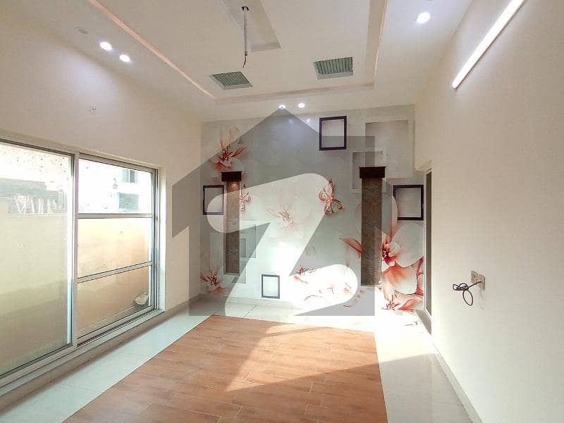 ماڈل سٹی ون کینال روڈ فیصل آباد میں 4 کمروں کا 7 مرلہ مکان 70 ہزار میں کرایہ پر دستیاب ہے۔