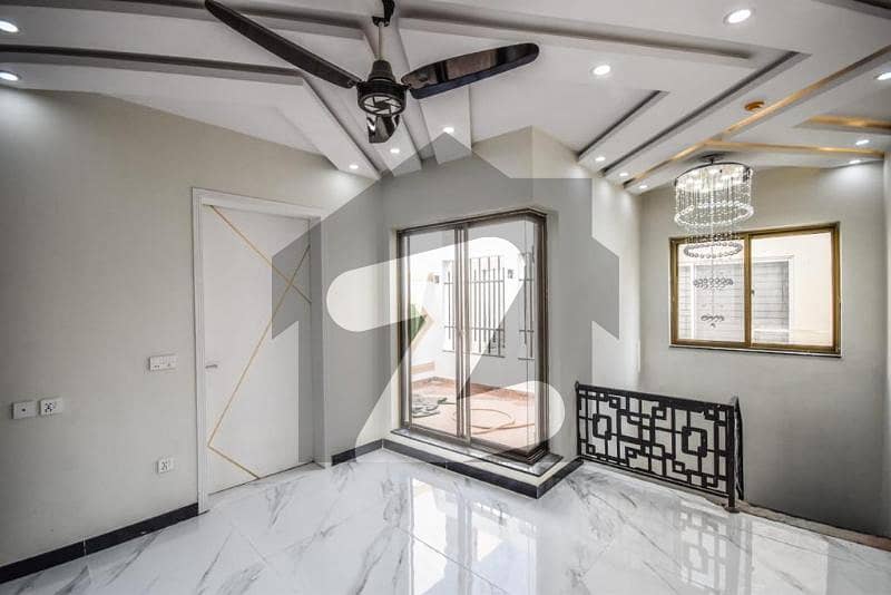 7 MARLA DESIGNER HOUSE FOR SALE 7 MARLA DESIGNER HOUSE FOR SALE