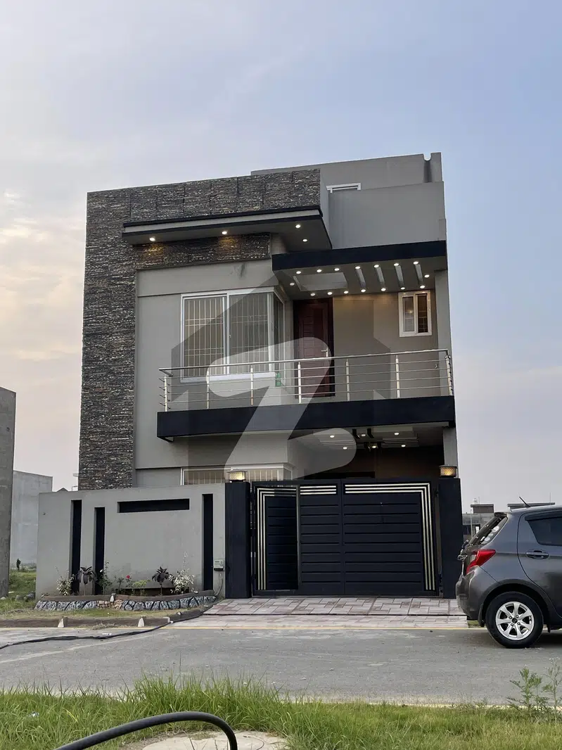 5 Marla Lavish House For Sale In Citi Housing Sialkot.