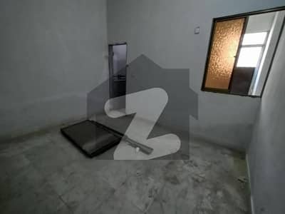 (ad:21). 2 Bed Kitchen Flat For Sale