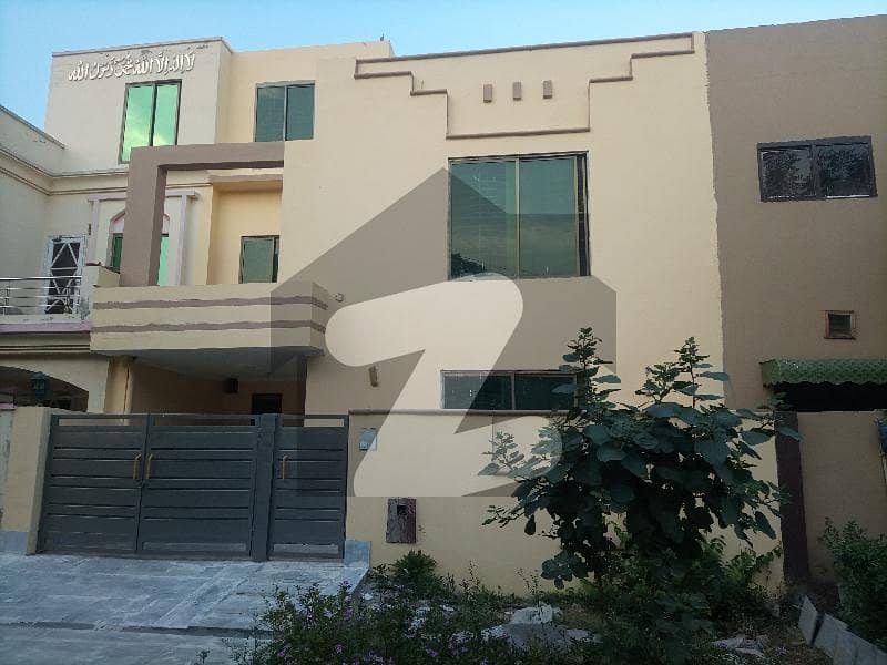 5 Marla Double Story House Available for Rent in Bahria Town Lahore