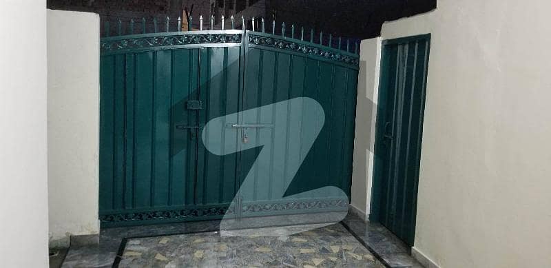 النور ٹاؤن لاہور میں 3 کمروں کا 8 مرلہ مکان 40 ہزار میں کرایہ پر دستیاب ہے۔
