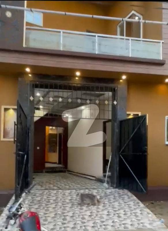 گلبرگ ویلی فیصل آباد میں 3 کمروں کا 3 مرلہ مکان 95.0 لاکھ میں برائے فروخت۔