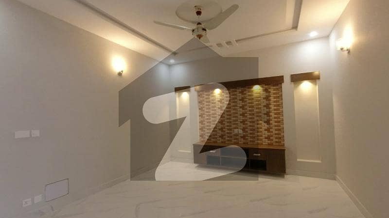 10 Marla Triple Storey House For Rent With 10 Bedrooms In G-13, Islamabad