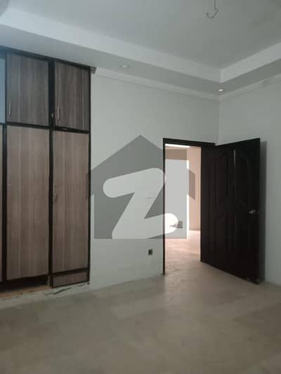 5 Marla Upper Portion For Rent Gas Installed Location State Life Society A Block Proper