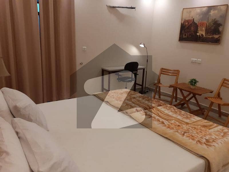 1 FULLY FURNISHED ROOM AVAILABLE FOR RENT IN DHA PHASE 8 EX AIR AVENUE LAHORE
